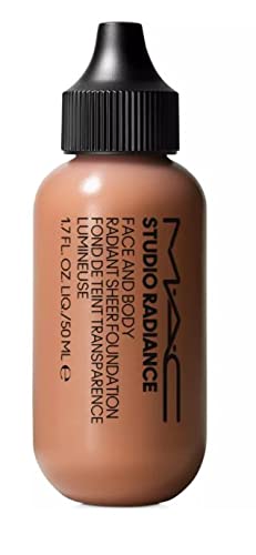 M.A.C. STUDIO RADIANCE FACE & BODY RADIANT SHEER FOUNDATION W4