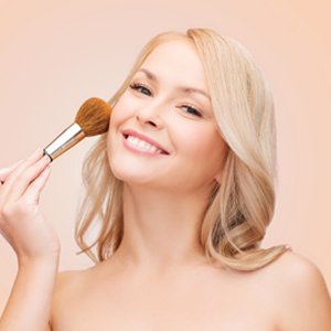 Pressed Mineral Foundation With Vitamin for a Natural Silky Finish