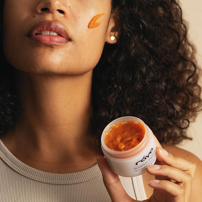 Raya Pumpkin Enzyme Facial Puree (127) | Gentle and Exfoliating Treatment for All Skin | Reduces Fine Lines and Minimizes Pore Size