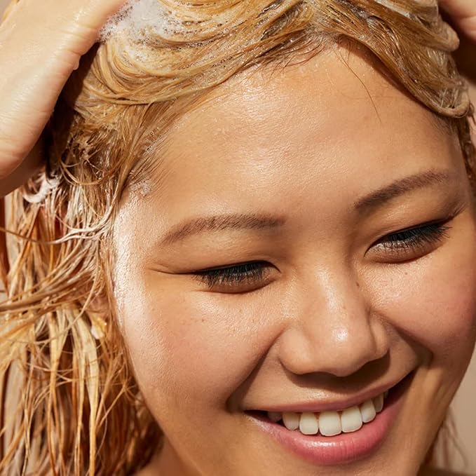 Acure Simply Smoothing Conditioner – Frizz Control & Nourishing Treatment for Silky Hair, Enhances Shine & Softness - Coconut Water & Marula Oil, 8 Fl Oz