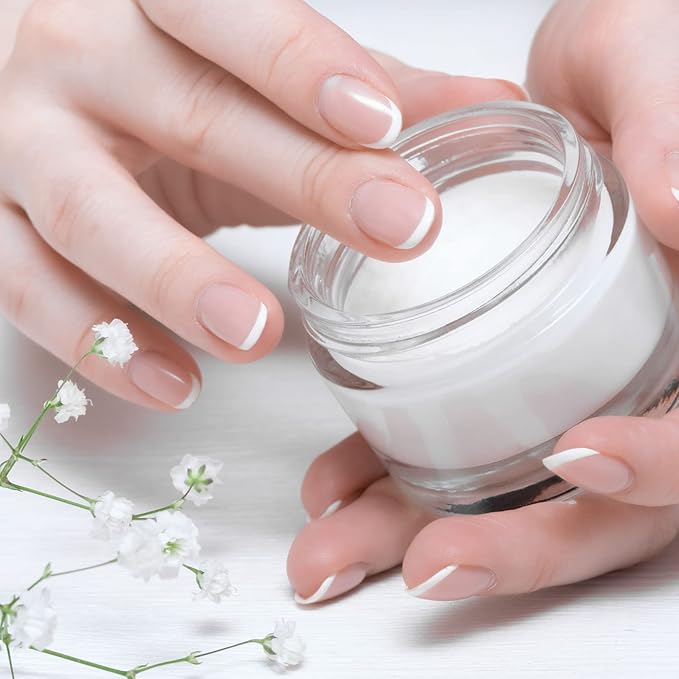 Lil Ray 1 oz Round Transparent Glass Jar with Inner Liners and Gold Lid (12pcs)