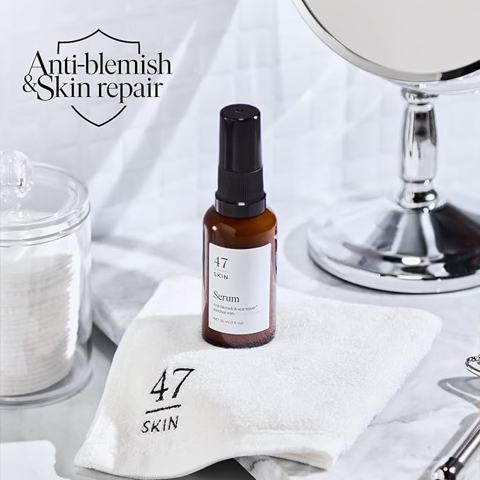 | Hydrating Face Serum with Silver Chitoderm for ALL Skin Types | Clears Acne, Prevents & Heals Breakouts & Blemishes, Repairs Scars | Moisturises and Nourishes For Smooth Skin | 30ml