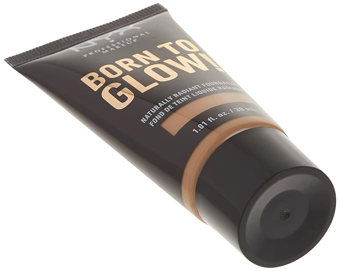 NYX PROFESSIONAL MAKEUP Born To Glow Naturally Radiant Foundation, Medium Coverage - Natural
