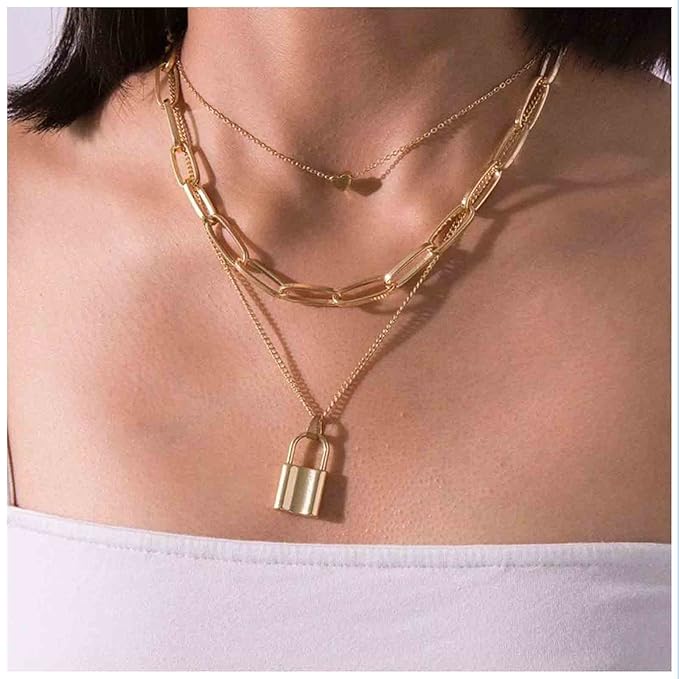 Punk Layered Heart Choker Necklace Gold Lock Pendant Necklace Chunky Paper Clip Chain Necklace Vintage Statement Necklace Chain Jewelry for Women and Girls Gift
