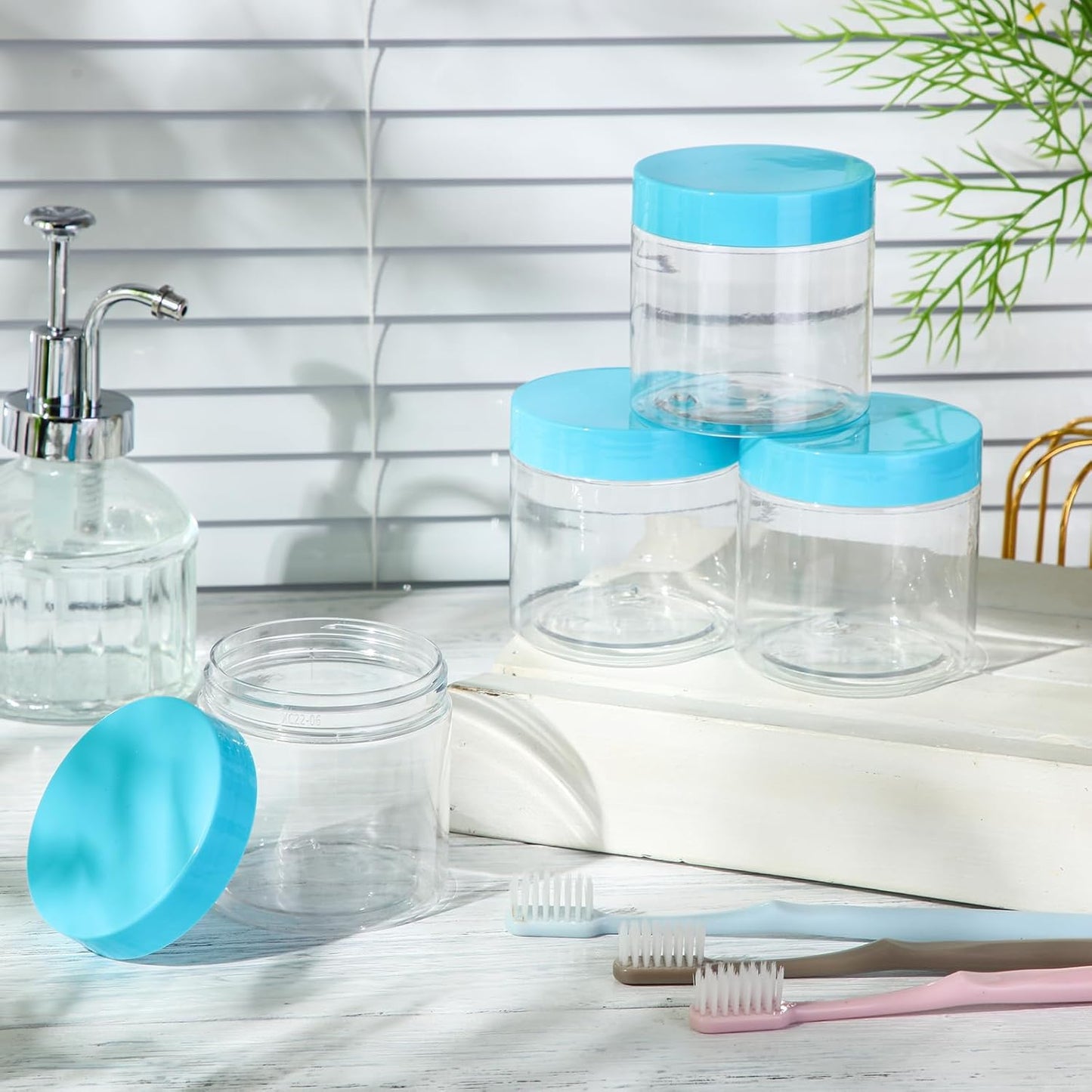 SATINIOR 100 Pcs Plastic Jars with Lids Small Containers Lids Wide Mouth Small Plastic Containers for Lotion Cream Rhinestones Body Butters Travel Storage(10 oz, Blue)