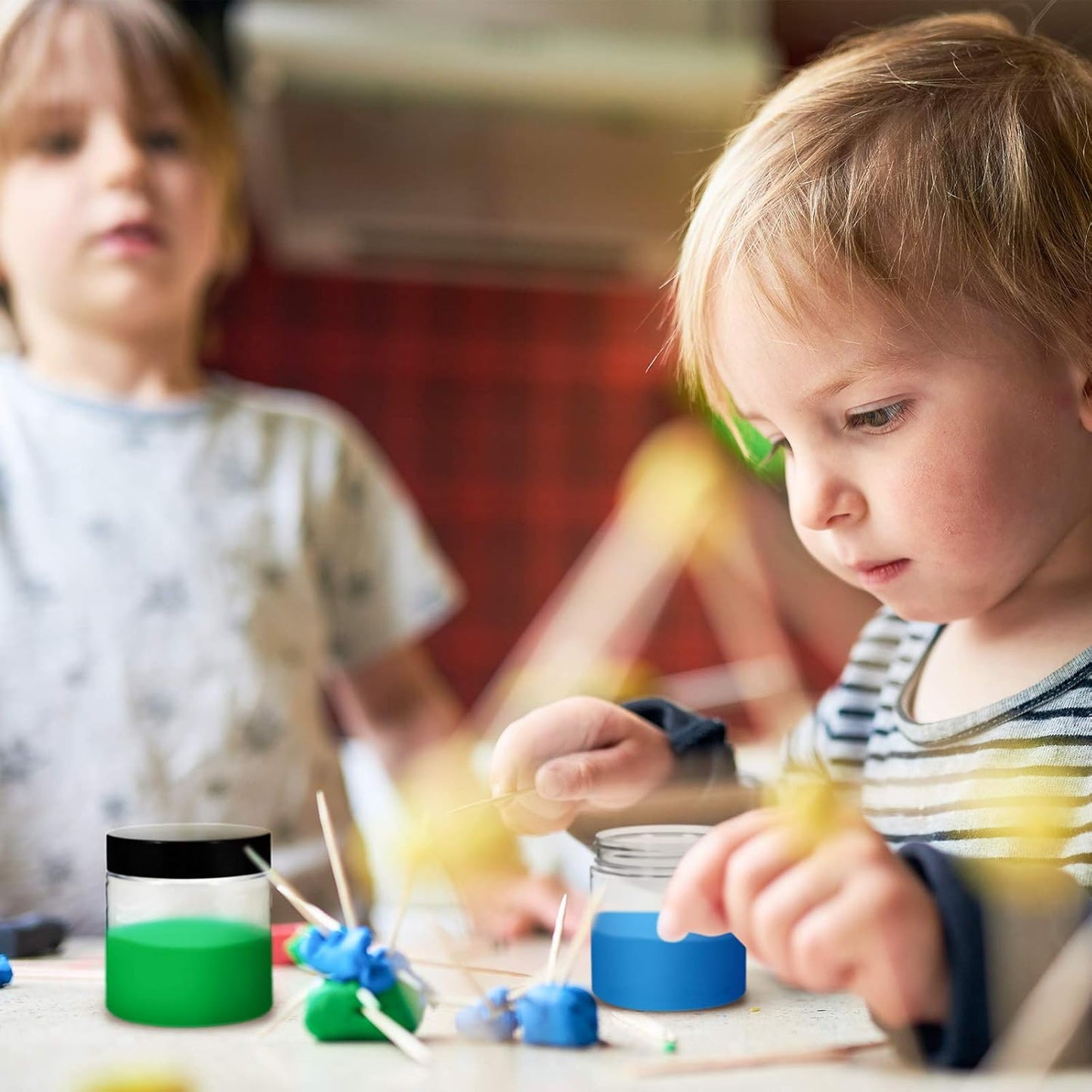 Patelai 4 Pieces Round Wide-mouth Leak Proof Plastic Container Jars with Lids for Travel Storage Makeup Beauty Products Face Creams Oils Salves Ointments DIY Making(8 Ounce,Black)