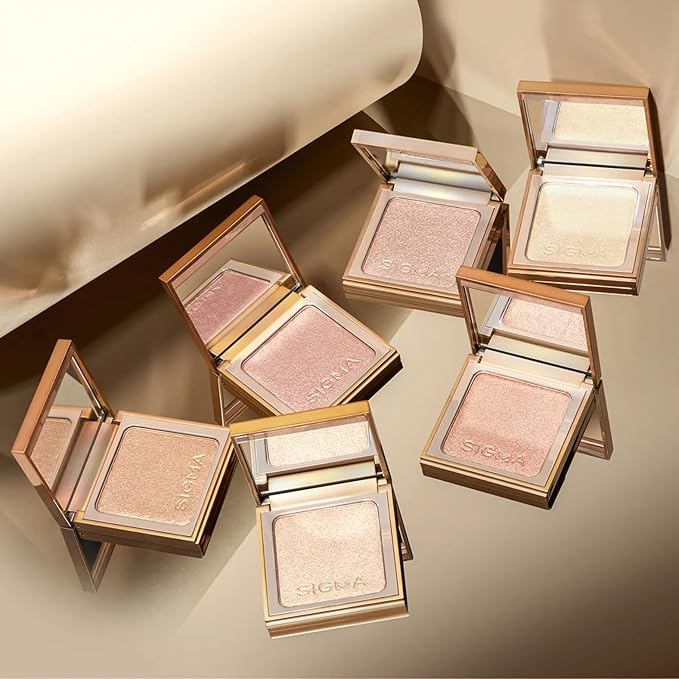 Sigma Beauty Highlighter Makeup – Illuminating Highlighting Powder for Face, Sheer Glimmer Face Highlighter for Cheeks, Cupid’s Bow, & Brow Bone (Sizzle, Rosy Gold Metallic)