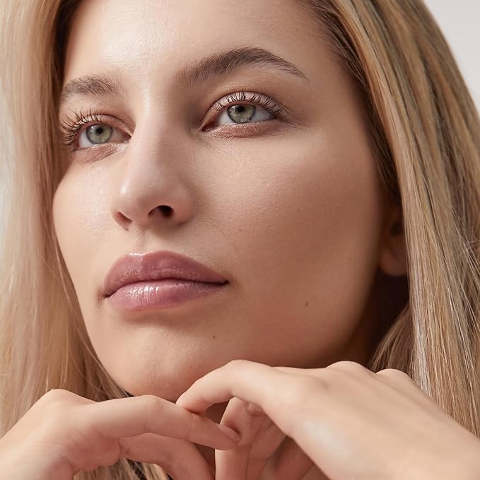 Summer Fridays Sheer Skin Tint - Skin Tint with Hyaluronic Acid - Helps Diminish Uneven Skin Tone - Sheer to Light Coverage - Shade 2 - Light with Cool Undertones (1 Fl Oz)