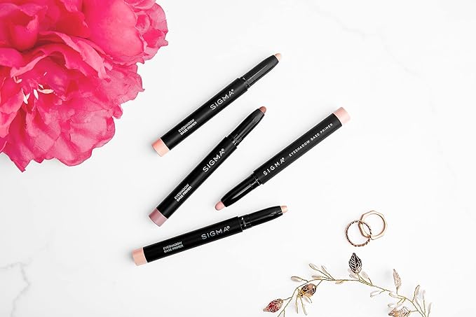 Sigma Beauty Eyeshadow Primer Base – Professional Grade Eye Primer Crayon w/Sleek Retractable Tip for Long-Lasting Makeup & All-Day Color Payoff, Prevents Creasing (Radiance, Soft Golden Shimmer)