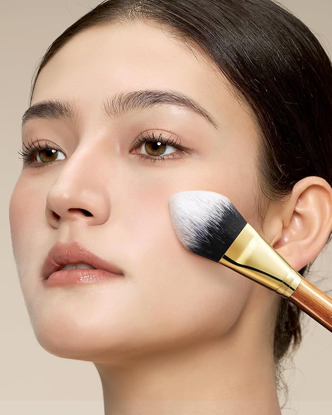 Desert Oak Series BloomFluff Powder Brush - 45mm Giant Heart-Shaped Face Brush for Setting Powder & Bronzer, Luxury Bubinga Handle (CM 196)