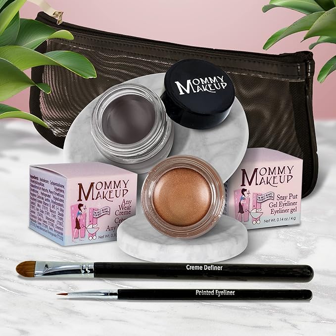 The Everlasting Eye 5 Piece Waterproof Makeup Set. Gel Eyeliner, Creme Eyeshadow, 2 brushes and Mesh Bag. Paraben-free, Talc-free, Cruelty-free. Golden Caramel/Chocolate Kiss 1502