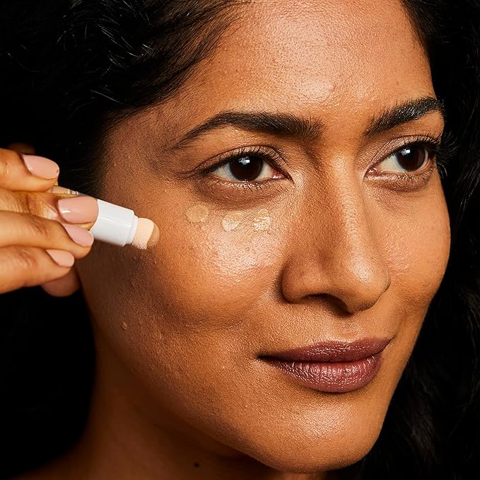 No7 Hydraluminous Concealer - Shade 7 - Full-Coverage Under Eye Concealer for Dark Circles with Caffeine & Ceramides - Hydrating & Brightening Concealer for Dark Under Eye Area (3.9ml)